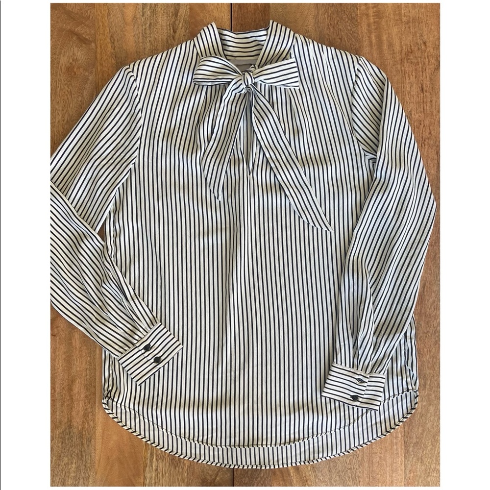 Striped Blouse with Tie Collar Size 6